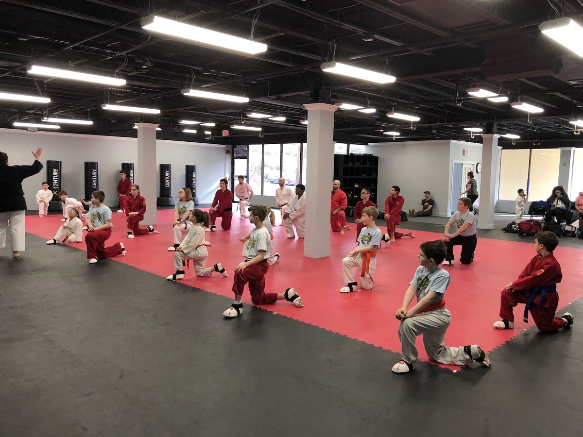 Class at Waverly Martial Arts